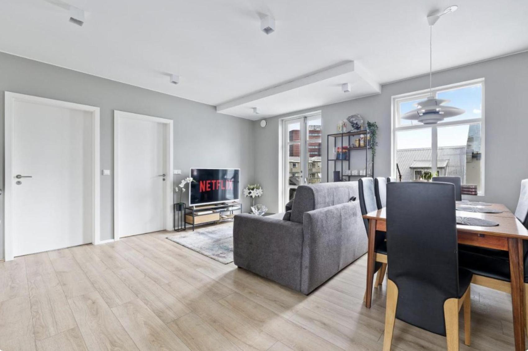 Cheerful Down Town Apartment 레이캬비크 외부 사진
